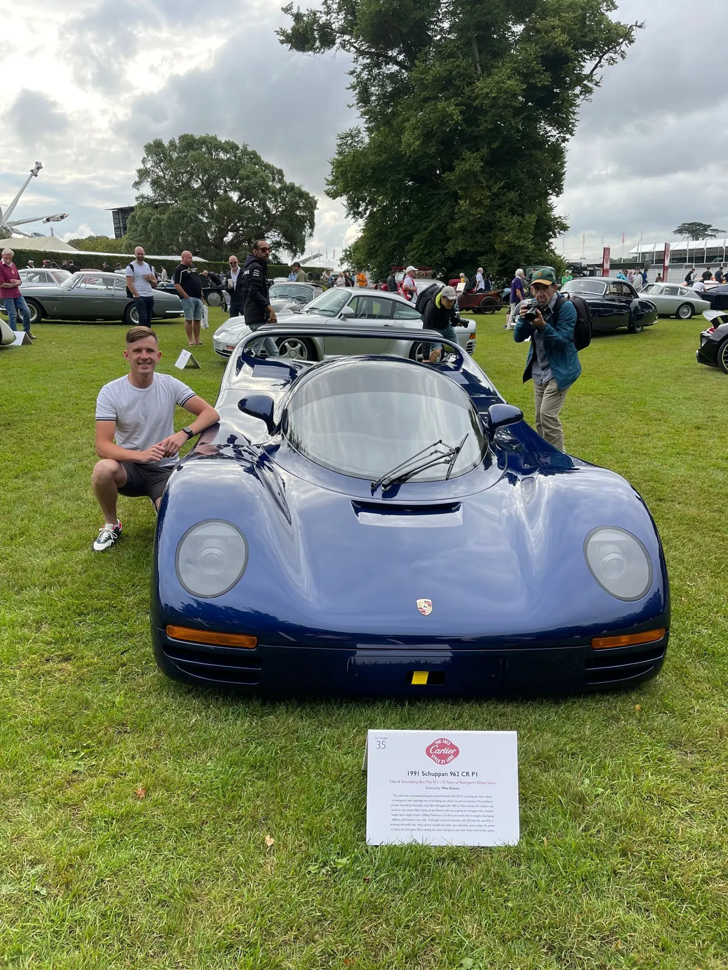 Porsche 962 Schuppan CR on the concours lawn